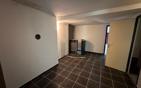 Maison à vendre    3 pièces •  Resson