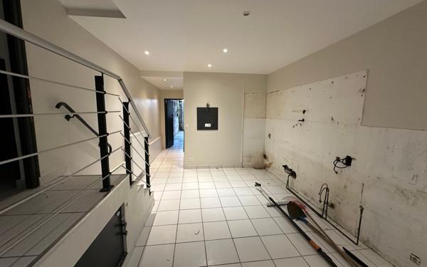 Maison à vendre    3 pièces •  Resson