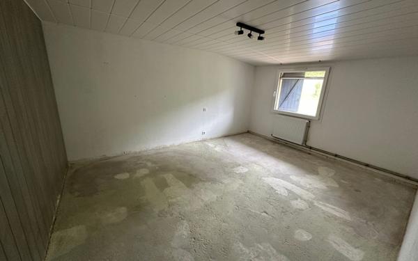 Maison à vendre    3 pièces •  Resson