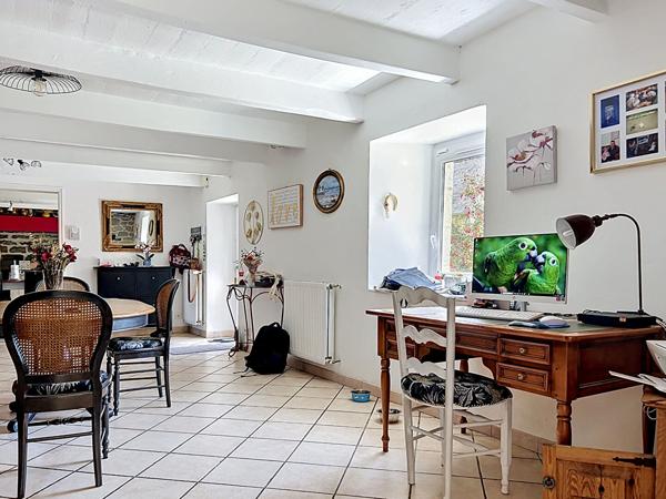Maison Guengat, 5 chambres, dépendances, idéal pour chevaux, à mi chemin entre Quimper et les plages