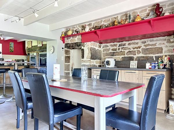 Maison Guengat, 5 chambres, dépendances, idéal pour chevaux, à mi chemin entre Quimper et les plages
