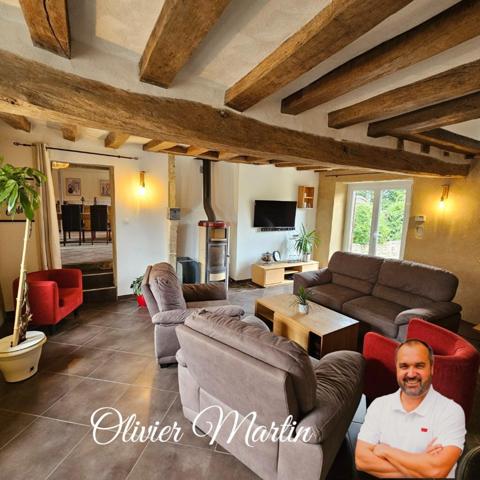 Maison de charme en pierre – 180 m² habitables sur 2700 m² de terrain – À 20 min des portes du Mans