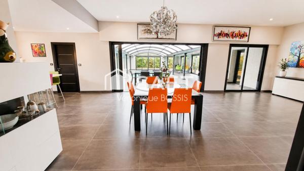 UNE MAISON POUR VIVRE EN GRAND… ET EN FAMILLE