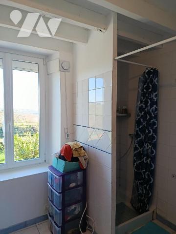 MAISON EN PIERRES