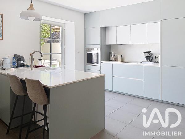 Maison à vendre 4 pièces 129 m² Saint-Saturnin-du-Bois