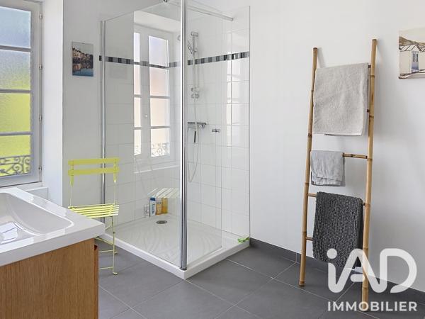 Maison à vendre 4 pièces 129 m² Saint-Saturnin-du-Bois