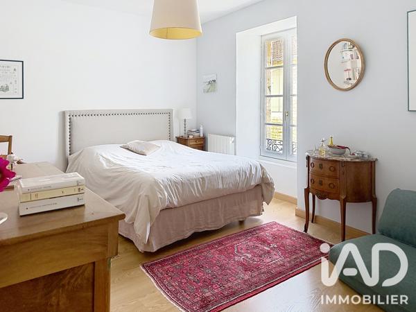 Maison à vendre 4 pièces 129 m² Saint-Saturnin-du-Bois