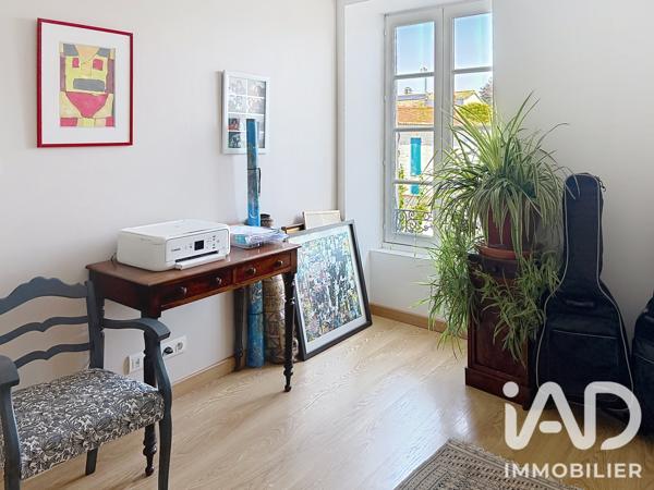 Maison à vendre 4 pièces 129 m² Saint-Saturnin-du-Bois