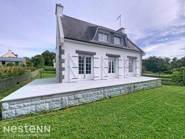 Maison avec vie de plain pied sur Mellac, 3 chambres et un bureau avec sous sol complet.