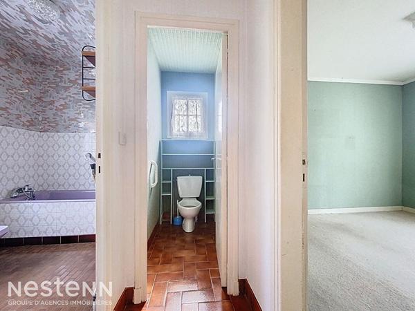 Maison avec vie de plain pied sur Mellac, 3 chambres et un bureau avec sous sol complet.