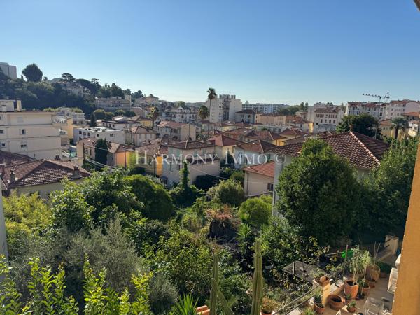 MAISON INDIVIDUELLE - IDEAL POUR LES AMATEURS DE CHARME
