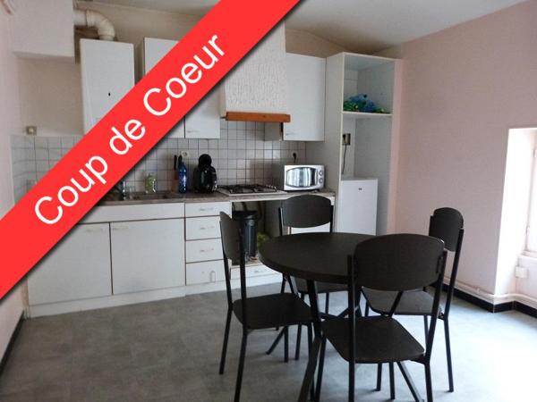 Appartement à louer 3 pièces 79.8m²