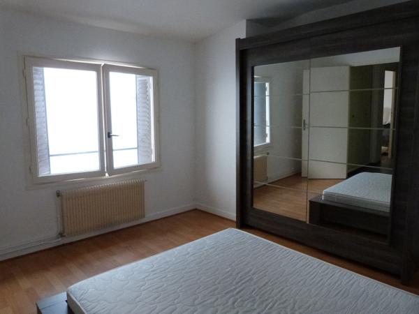 Appartement à louer 3 pièces 79.8m²