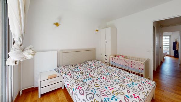 Appartement Paris 3 pièces  66 m2 et 2 balcons de  16 m²