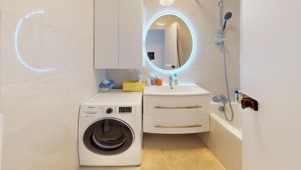 Appartement Paris 3 pièces  66 m2 et 2 balcons de  16 m²