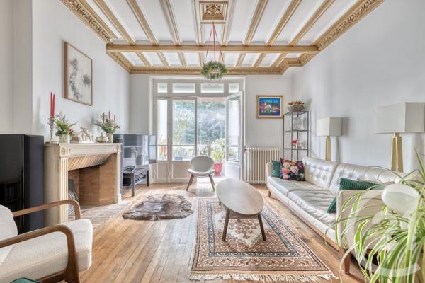 Maison à vendre  7 pièces - 180 m2 LA VARENNE ST HILAIRE - 94