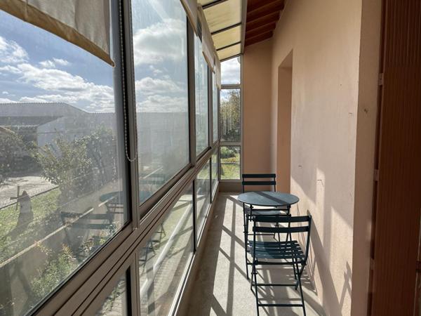 Maison de 1962  à fort potentiel   241500 FAI   DONT 11500 D'honoraires