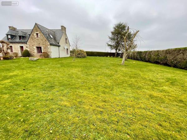 Pavillon à vendre à Ploumilliau dans les Côtes-d'Armor (22300), ref : A2 bis   
Centre ville