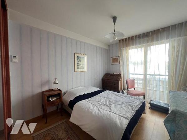 A VENDRE - RARE A LA VENTE - PORNICHET - AUX PIEDS DU MARCHE ET DU BORD DE MER - TRES BEL APPAR...