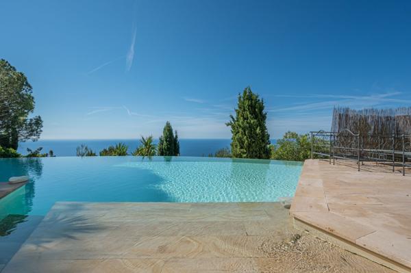 Vente Villa de luxe Èze 5 Pièces 170 m²
