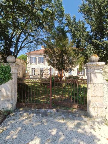 Demeure de 247 m²