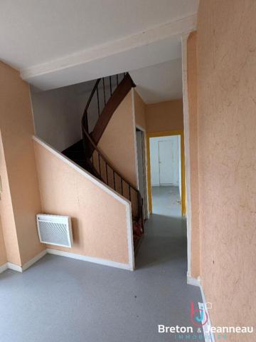 Immeuble à Evron