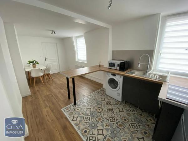 Appartement à louer 2 pièces 42.3m² Charleville-Mézières (08000)