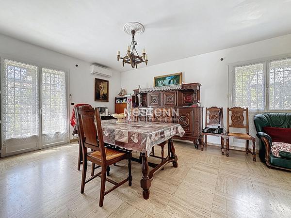 Maison de 136.51 m2 à Perpignan 6 pièces, 3 faces avec garage et jardin