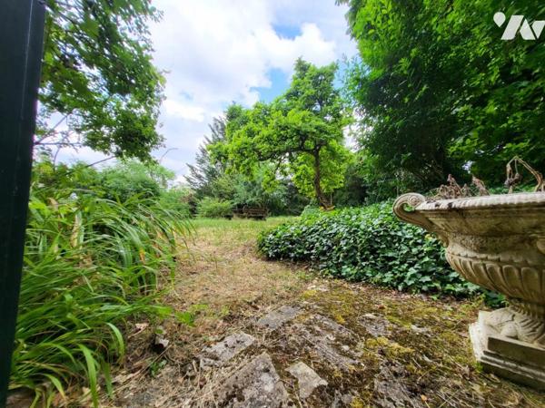 BELLE MAISON DE MAITRE SUR PARC ARBORE