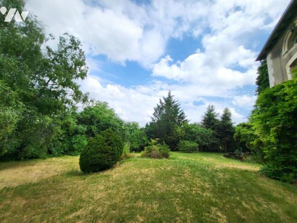 BELLE MAISON DE MAITRE SUR PARC ARBORE