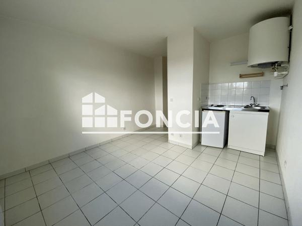 Location Studio 17.91 m² - 16 RUE DUBERNAT Talence 33400