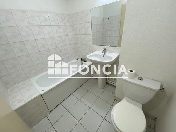 Location Studio 17.91 m² - 16 RUE DUBERNAT Talence 33400