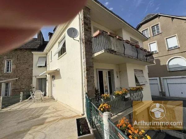 Vente                                                      Maison de village
                        
                     14 pièces                                         à Cassagnes-Bégonhès