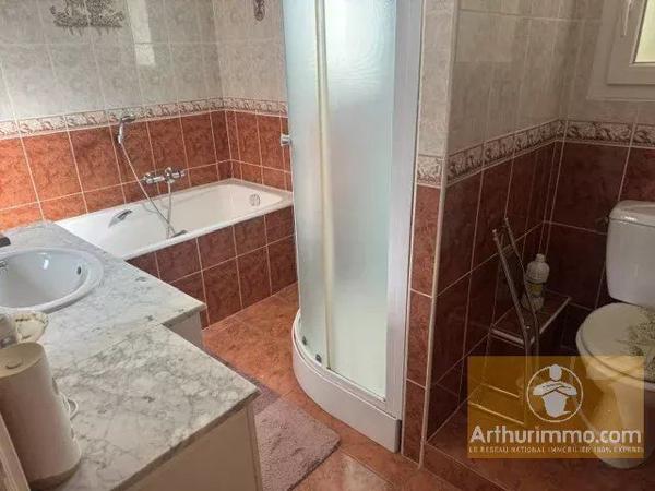Vente                                                      Maison de village
                        
                     14 pièces                                         à Cassagnes-Bégonhès