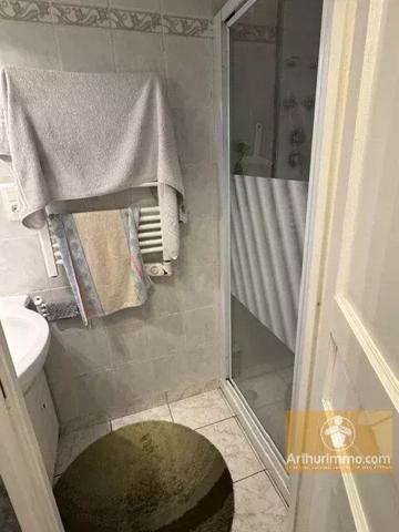 Vente                                                      Maison de village
                        
                     14 pièces                                         à Cassagnes-Bégonhès