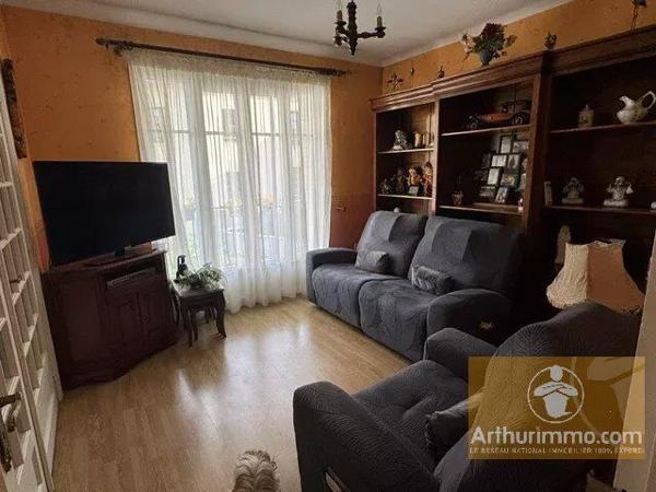 Vente                                                      Maison de village
                        
                     14 pièces                                         à Cassagnes-Bégonhès