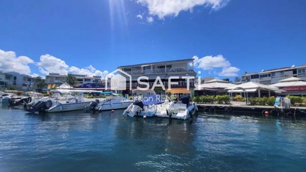 MURS COMMERCIAUX FACE À LA MARINA POINTE DU BOUT 97229