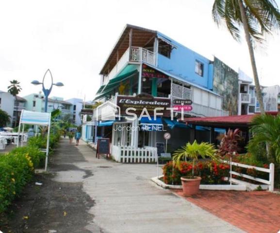 MURS COMMERCIAUX FACE À LA MARINA POINTE DU BOUT 97229