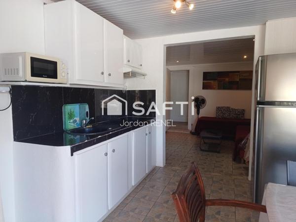 MURS COMMERCIAUX FACE À LA MARINA POINTE DU BOUT 97229