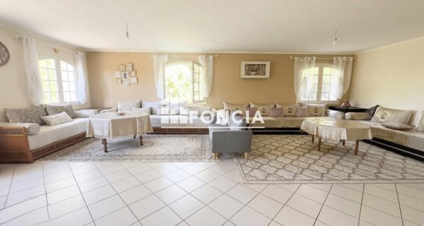 À vendre Maison 5 pièces 150 m² - Artigues-près-bordeaux 33370