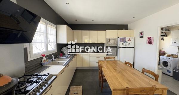 À vendre Maison 5 pièces 150 m² - Artigues-près-bordeaux 33370