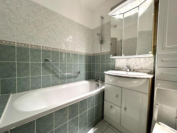 A VENDRE : T3 à LILLE • • 243 000 € FAI • Réf. 1565