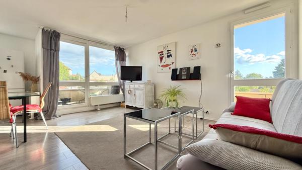 Appartement Corbeil Essonnes 3 pièce(s) 65 m2