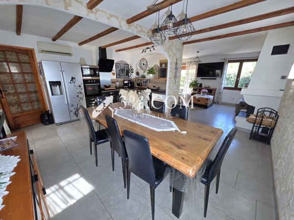 Maison
                                                                                                                                                                                                                                                                                                                        5 pièce(s)                                                                                                                                                                                                          4 chambre(s)                                                                                                                                                                                                          107  m²