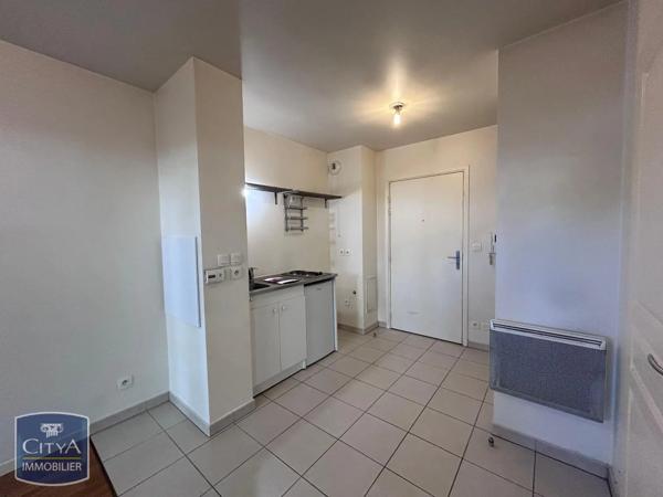 Appartement à louer 1 pièce 26.59m² Chatou (78400)