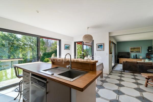 ASCAIN maison de 128 m² construite en 2012- Terrain de 1 000,00 m² - Et son T2 de 25 m2