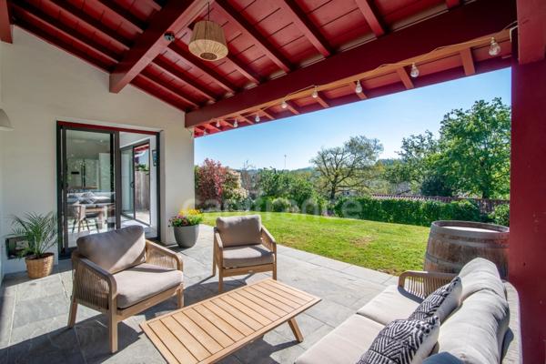 ASCAIN maison de 128 m² construite en 2012- Terrain de 1 000,00 m² - Et son T2 de 25 m2