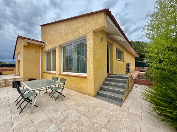 Canet En Roussillon - Maison 5 pièces 172 m² avec terrain de 741 m² .