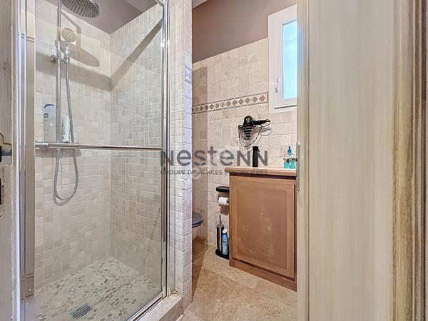 Maison Camaret Sur Aigues 8 pièce(s) 180 m2 avec jardin 1100m²