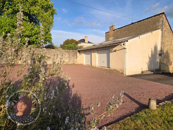 Maison de charme avec piscine et dépendance